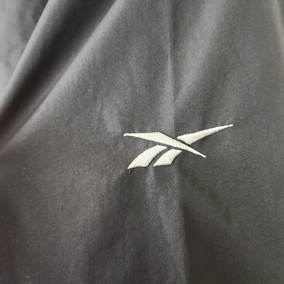 REEBOK Black & White Embroidered Logo Lined Pop Over size XXXL - Picture 7 of 10